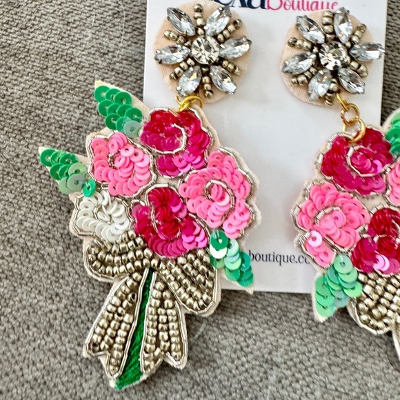 Sequin & beaded flower bouquet earrings - Picture 3 of 4